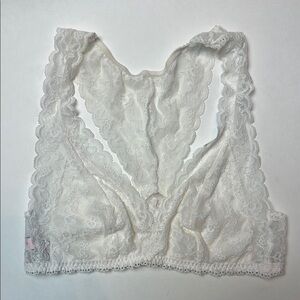 Victoria’s Secret White Lace Razorback Bralette Size Small